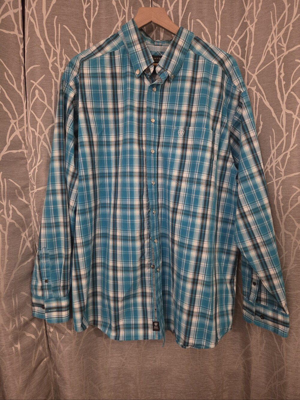 Ariat Pro Series Teal and White Plaid Pearl Snap Button-Down Shirt. Size XXL